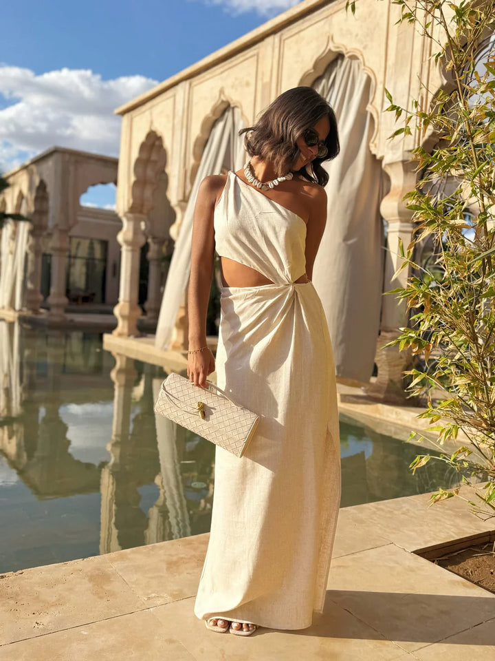 Naïa™ | Robe longue asymétrique avec détail cut-out