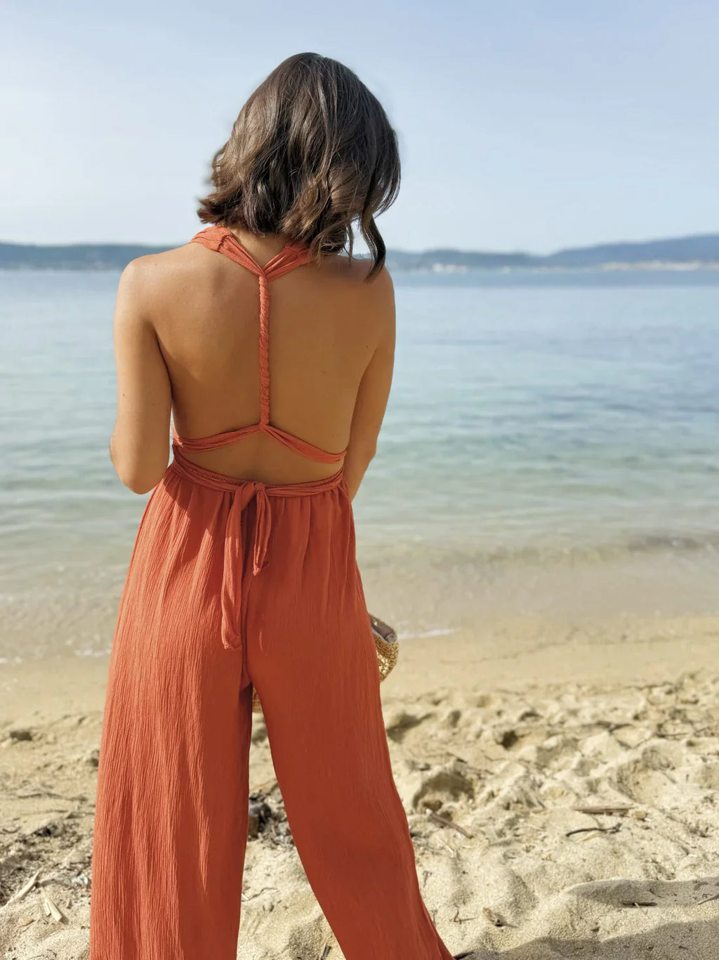 Amara™ | Combinaison légère à encolure élégante