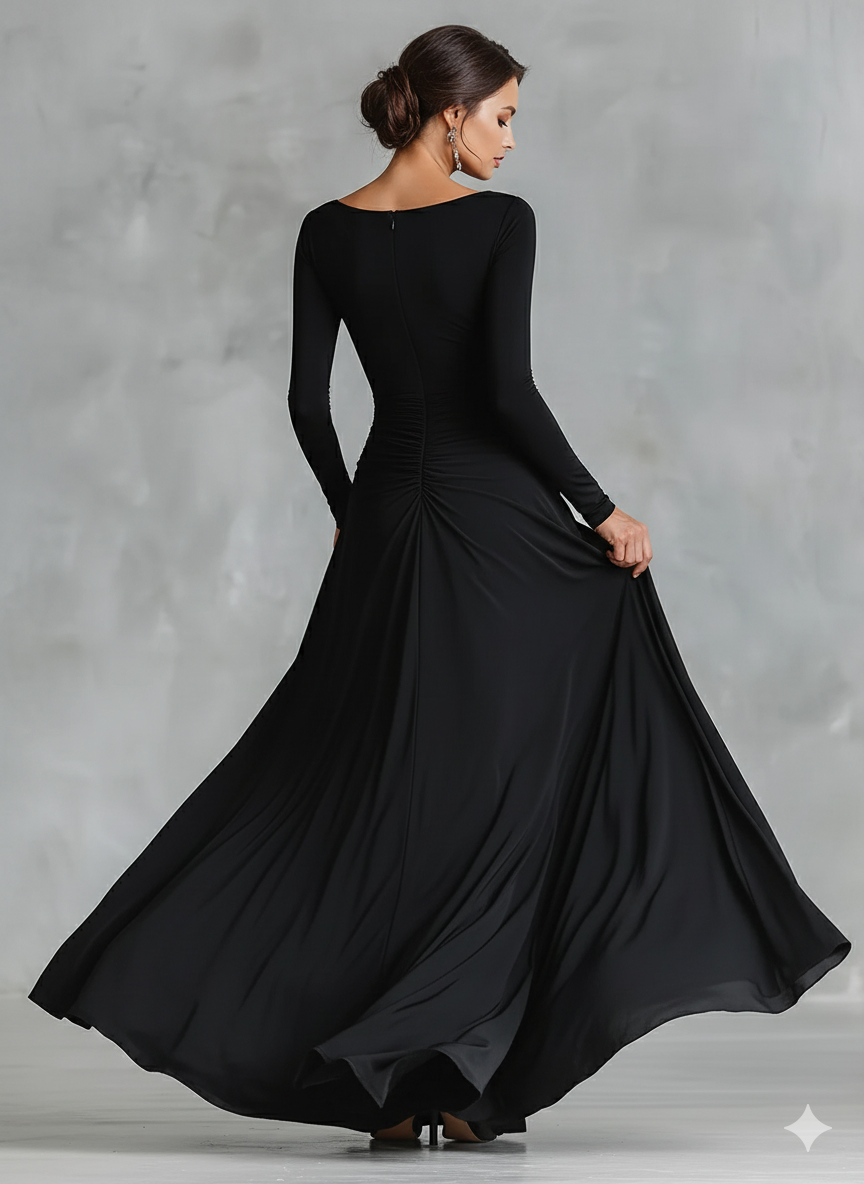 Robe maxi élégante à plis fluides