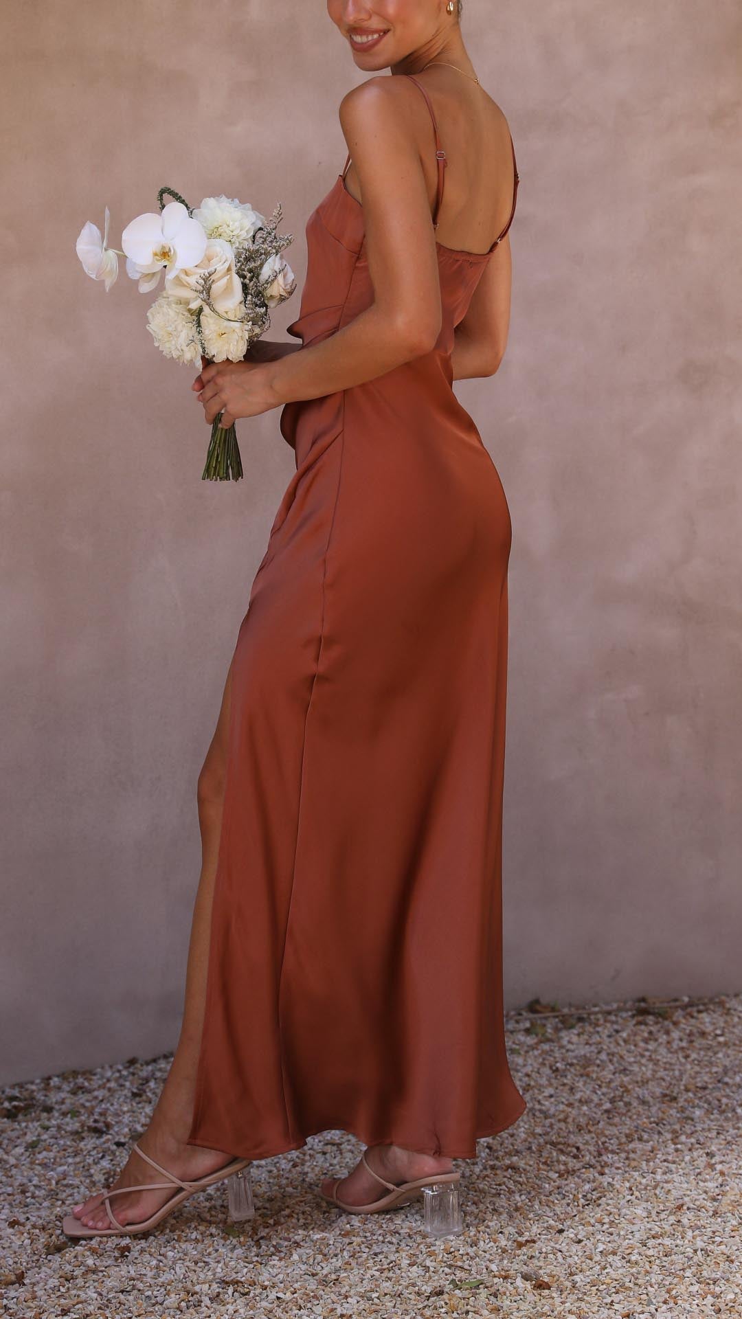 ALYA | ROBE LONGUE EN SATIN