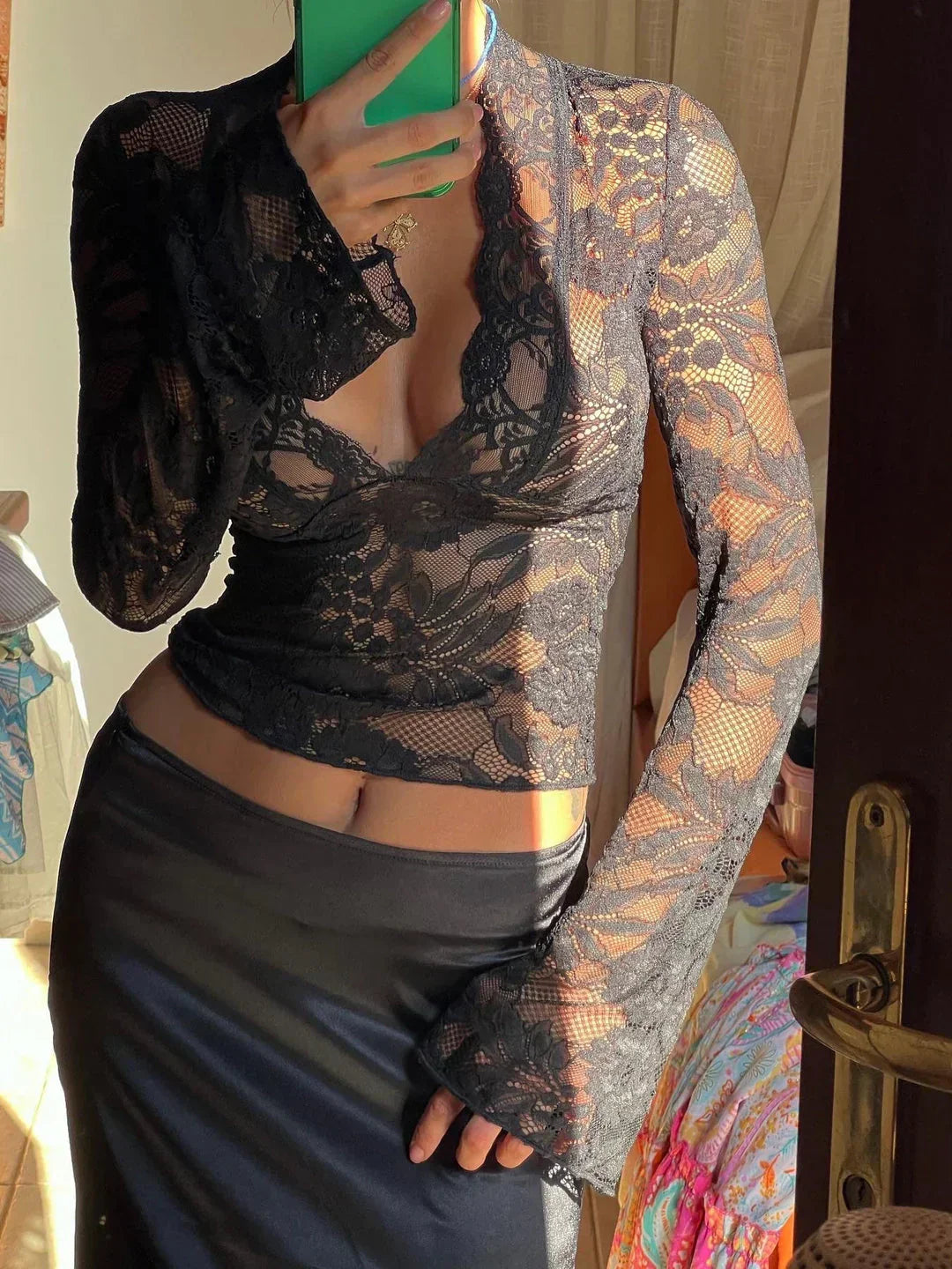 ADÈLE – TOP EN DENTELLE